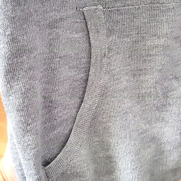 Lightweight Oversized Hoodie - Picture 3 of 3